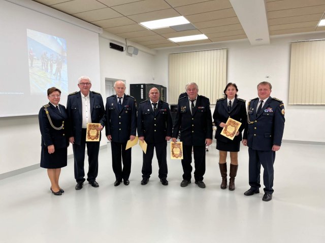 Oceneni_Hasicu_SDH_Krmelin_50_let_hry_Plamen_17_11_22_3