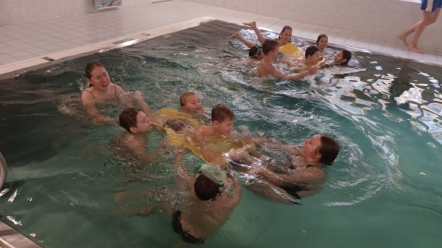 Zakonceni_sezony_bazen_10_30_11_24