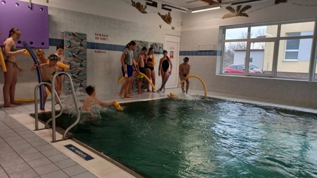 Zakonceni_sezony_bazen_12_30_11_24