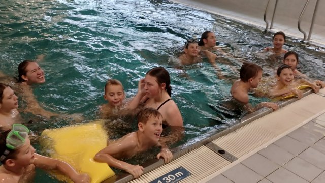 Zakonceni_sezony_bazen_8_30_11_24